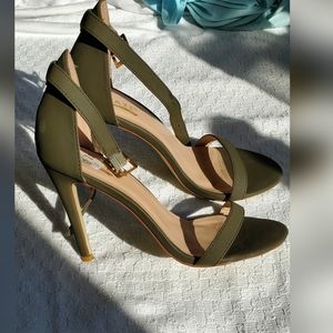Stilleto heels